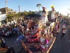 primer-desfile-de-carros-alegoricos-del-carnaval-la-paz-2017_10286.jpeg