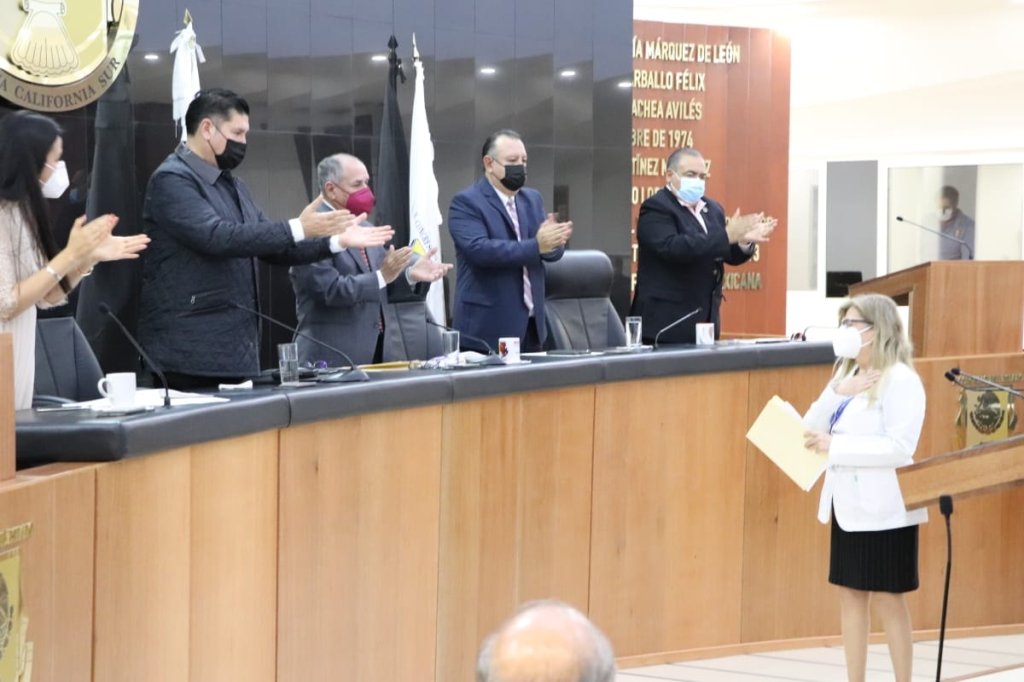 PODERES DEL ESTADO CONMEMORAN 46 AÑOS DE LA ENTRADA EN VIGOR DE LA CONSTITUCIÓN POLÍTICA DE&nbsp;BCS