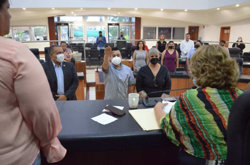 Es electo y toma protesta Rafael Siqueiros como representante ciudadano del Consejo de la Judicatura del Poder Judicial de&nbsp;BCS
