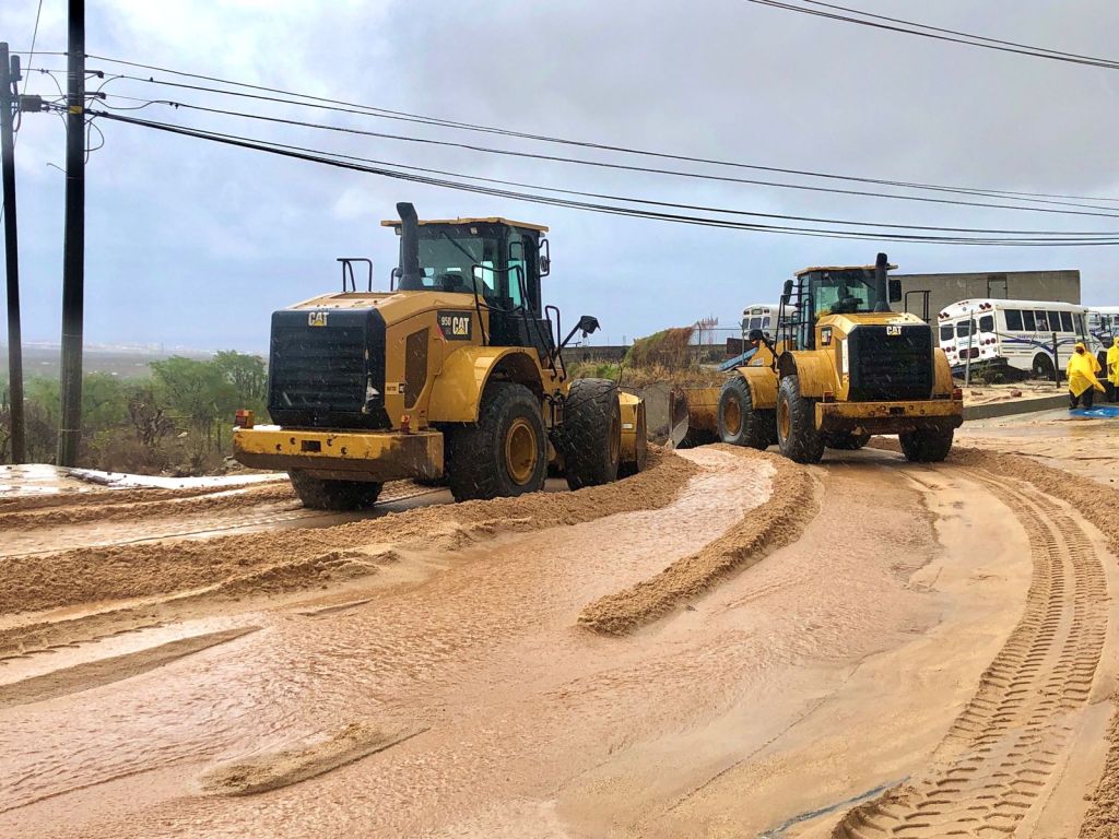 ¡Reparan las calles afectadas por lluvias en&nbsp;#LosCabos!