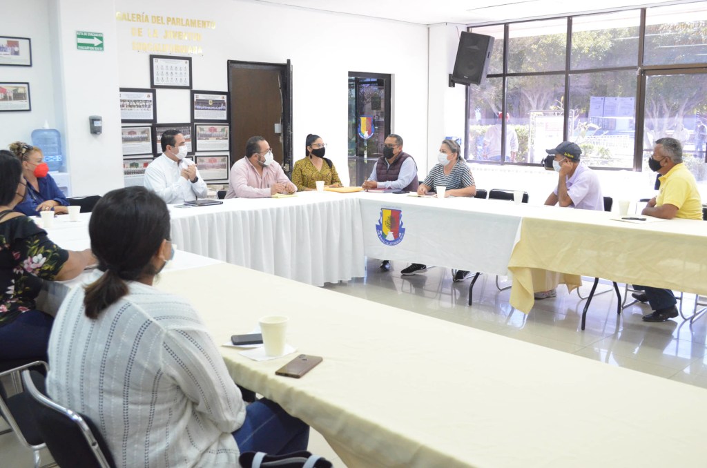 ¡Están desalojando a vecinos de Villas del&nbsp;Cortez!