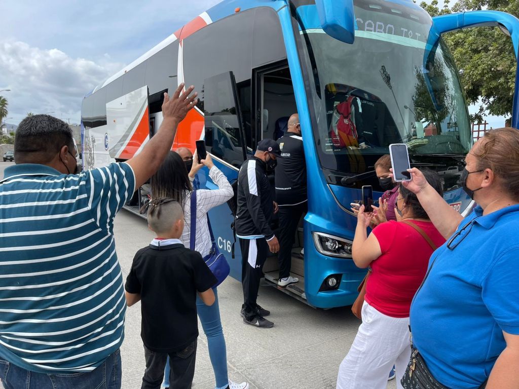 Contentos deportistas de Los Cabos rumbo a Olimpiada Estatal en La&nbsp;Paz