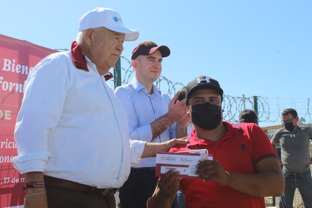 ¡Ya reciben sus apoyos económicos pescadores de&nbsp;Mulegé!