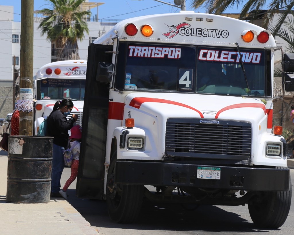 ¡Supervisan que todos usen cubrebocas en transporte&nbsp;público!