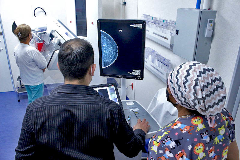 Concluyen su tratamiento 900 pacientes con&nbsp;cáncer