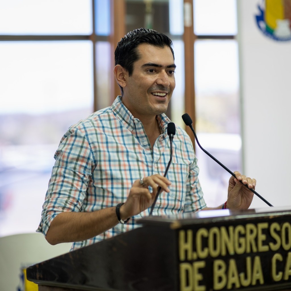 ¡El gobierno de Carlos Mendoza Davis sí le invirtió al agua&nbsp;potable!