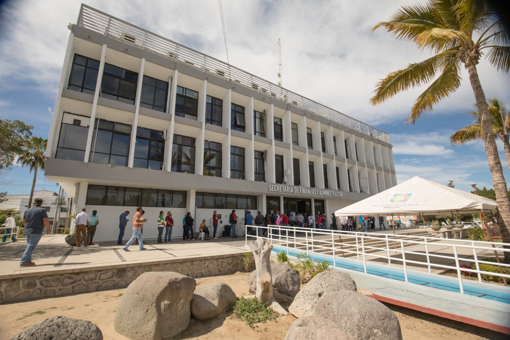 ¡Refinanciar la deuda que heredó gobierno del&nbsp;estado!