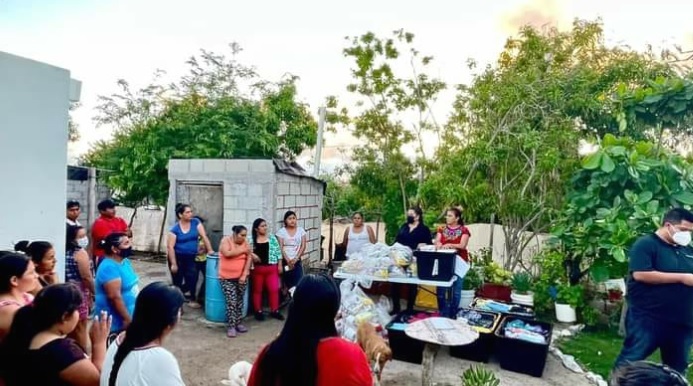 ¡La diputada Gaby Cisneros solidaria en momentos&nbsp;difíciles!