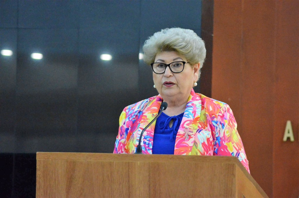 Letras de Oro sobre el voto&nbsp;femenino