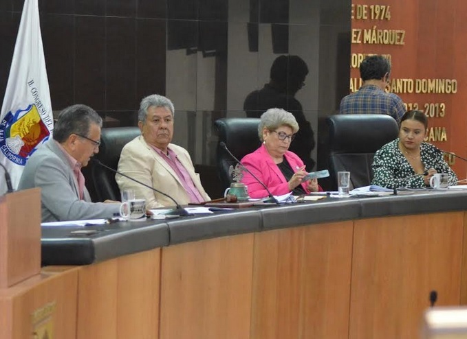 ¡Analizarán diputados locales iniciativa ejército en las&nbsp;calles!