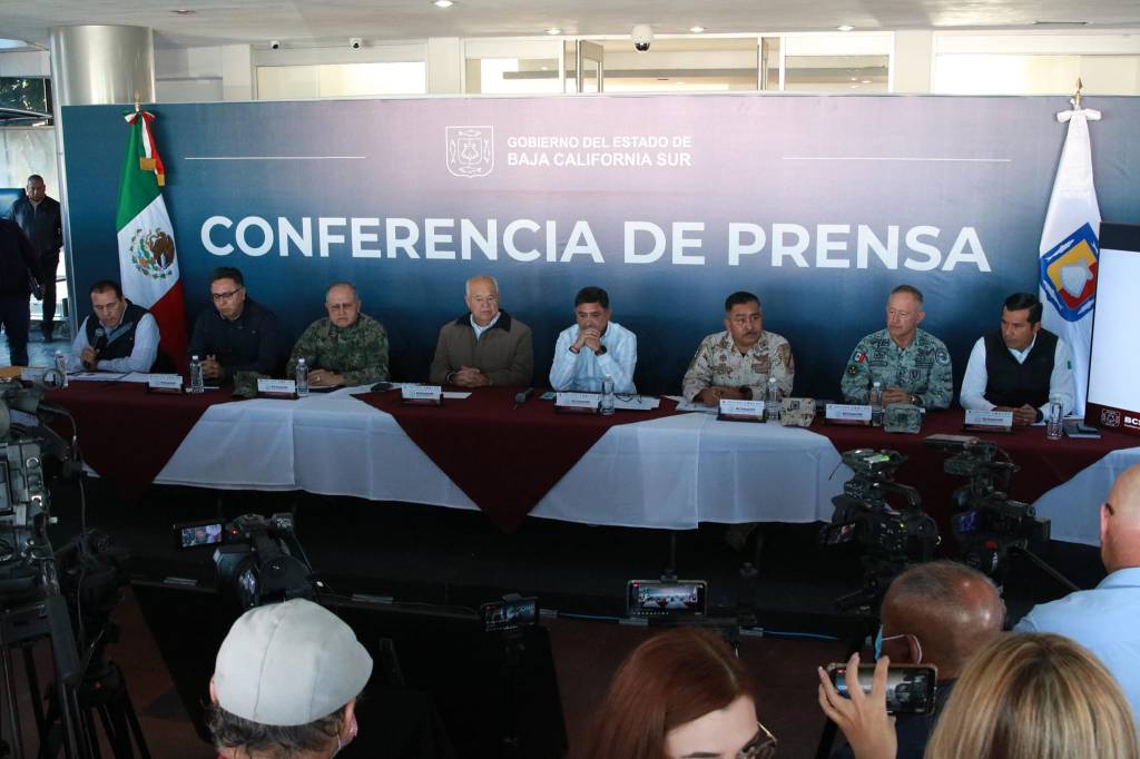 ENTREGA GOBERNADOR VICTOR CASTRO&nbsp;COSÍO,