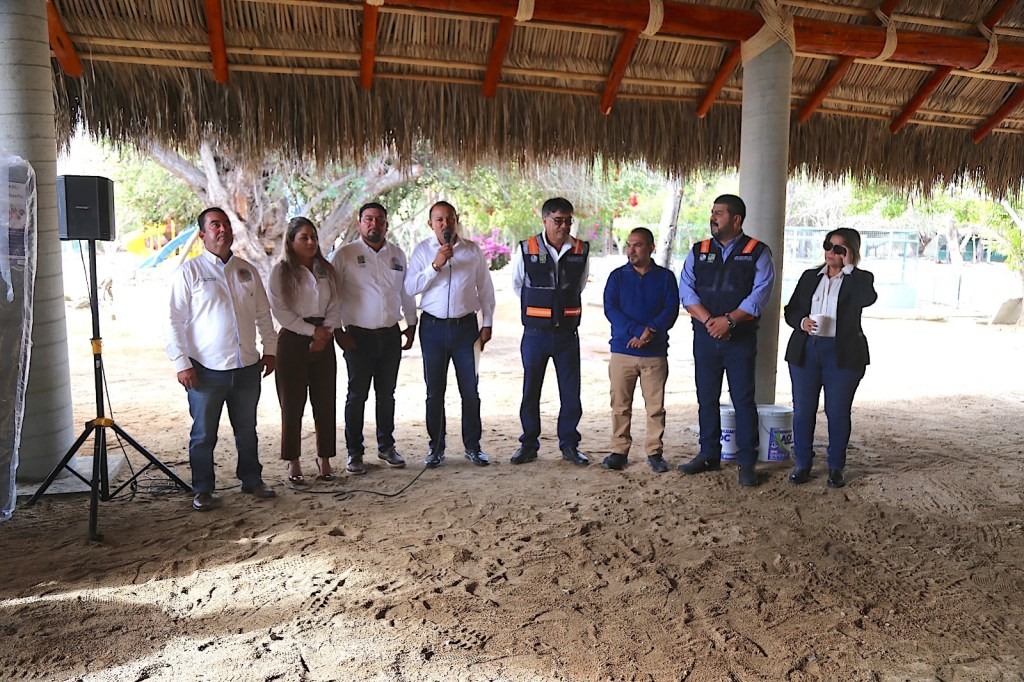 Continúa la Ruta de la Bandera en Los Cabos; este lunes los honores cívicos se realizaron en&nbsp;Santiago