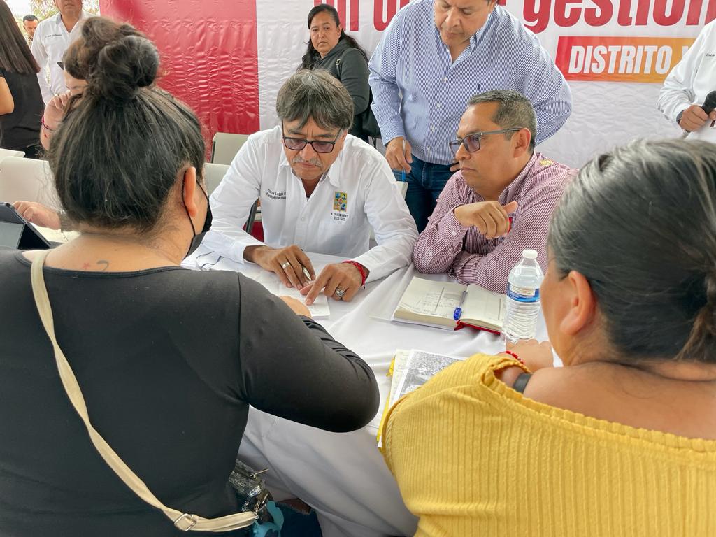 ’Continuamos reforzando el compromiso de atención a la ciudadanía con sentido humano’’: alcalde Oscar Leggs&nbsp;Castro