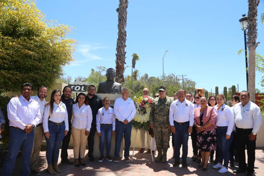 Conmemoran Gobierno Municipal y Estatal el XIX aniversario luctuoso del General Francisco J. Mujica en la delegación de&nbsp;Santiago