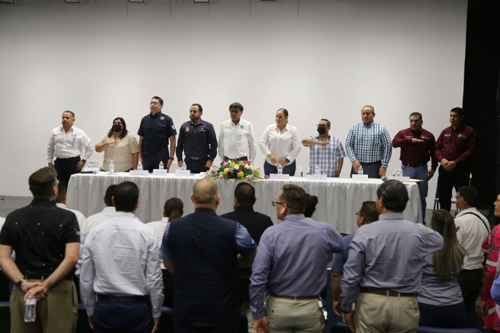 Toma protesta alcalde Oscar Leggs Castro a la mesa directiva de la Unión de Policías Preventivos&nbsp;(UPM)