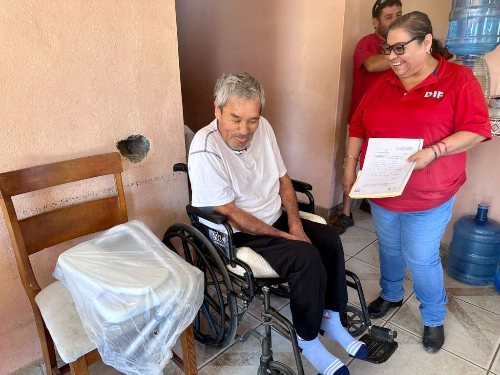 Continúa DIF Los Cabos entregando apoyos asistenciales a personas con&nbsp;discapacidad