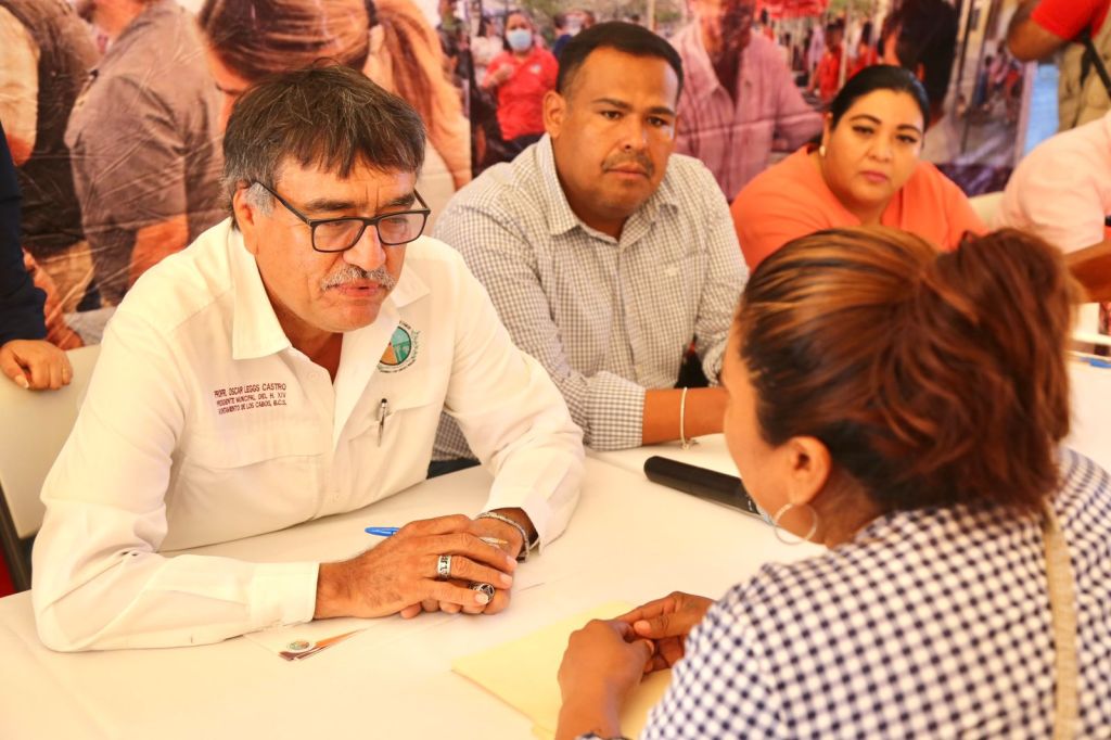 Gobierno de Los Cabos es mediador para dar certidumbre a la tenencia de la tierra a más de 200 familias de la colonia La Esperanza de&nbsp;CSL