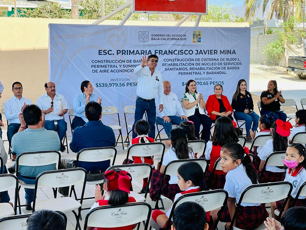 Comprometidos con la inversión educativa, el alcalde Oscar Leggs y gobernador trabajan para mejorar la infraestructura en escuelas de Los&nbsp;Cabos