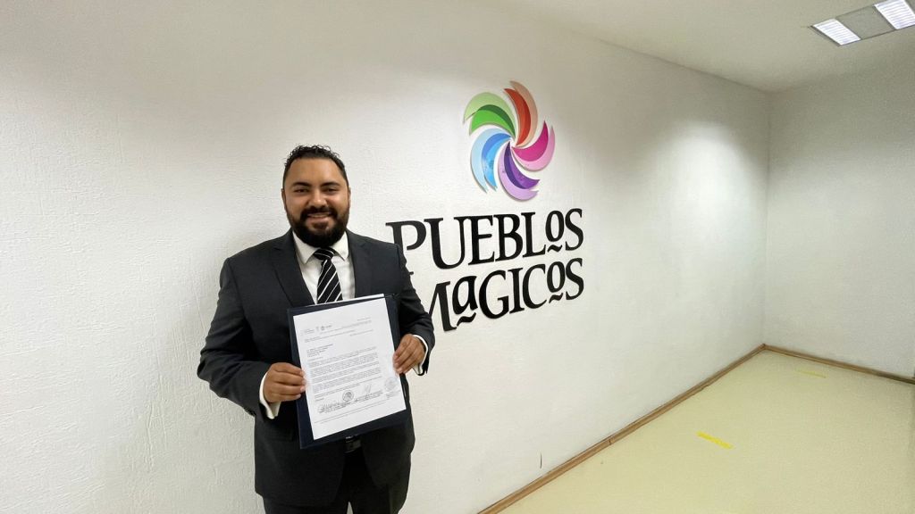 ENTREGA GOBIERNO ESTATAL EXPEDIENTE PARA QUE SANTA ROSALÍA SEA NOMBRADO PUEBLO&nbsp;MÁGICO