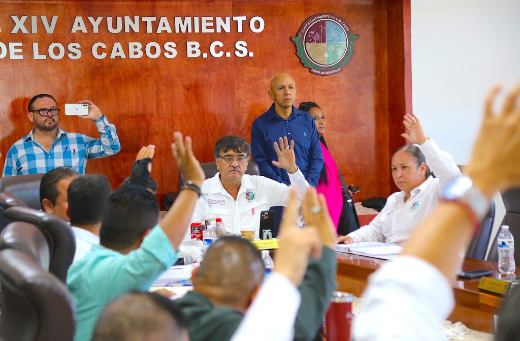 El alcalde de Los Cabos Oscar Leggs Castro dio a conocer que se cuenta ya con la selección de las 3 personas aspirantes a ocupar la titularidad de la Coordinación Municipal de Derechos&nbsp;Humanos