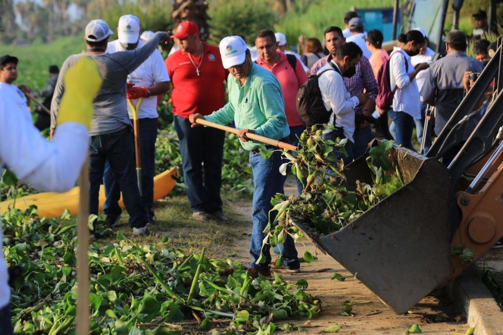 El alcalde Oscar Leggs Castro, informó que como parte de las acciones que mantiene el Gobierno de Los Cabos se tiene proyectado la adquisición de una máquina industrial para efectuar trabajos de limpieza y desazolve en este representativo&nbsp;espacio.