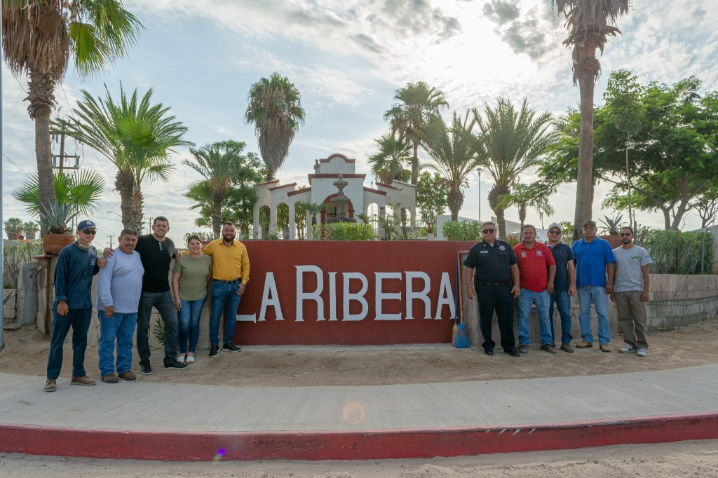 El III regidor del XIV Ayuntamiento de Los Cabos, informó que se trabaja en las gestiones correspondientes para introducir la prestación del servicio de transporte público en la delegación de La&nbsp;Ribera.