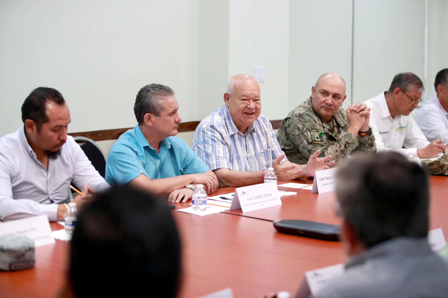 REUNIÓN DEL GOBERNADOR VÍCTOR CASTRO CON CCE LOS CABOS – La arenga