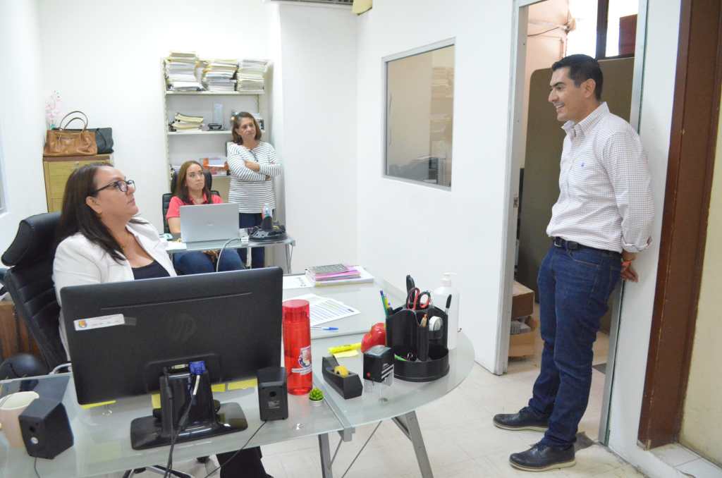 Recorre Diputado Rigoberto Mares presidente de JUGOCOPO áreas del&nbsp;Congreso