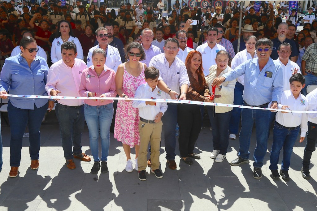 Se llevo a cabo ‘’La Fiesta de la Verdad’’ en la plaza Teniente Antonio&nbsp;Mijares.