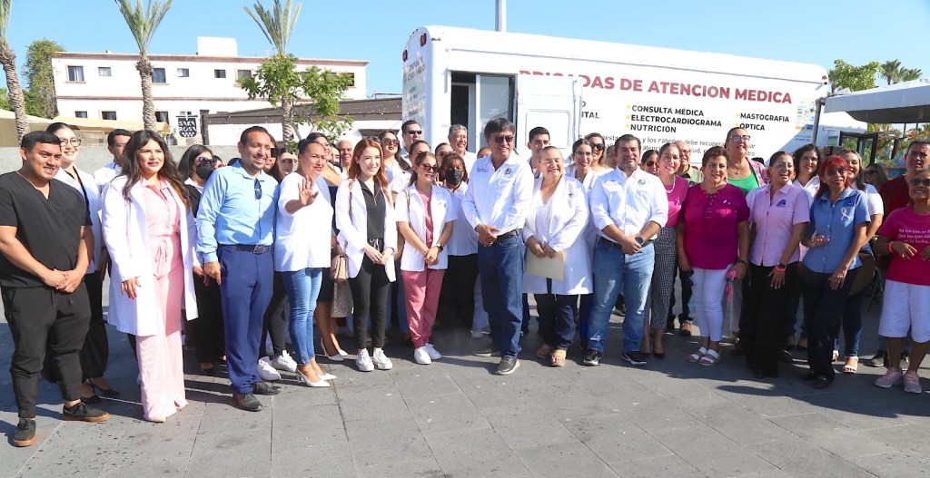 Con el fin de continuar acercando servicios médicos de calidad a toda la población, se instalaron las “Brigadas Médicas de Salud” en el Centro Histórico de San José del Cabo, programa del XIV Ayuntamiento de Los Cabos que preside Oscar Leggs&nbsp;Castro.
