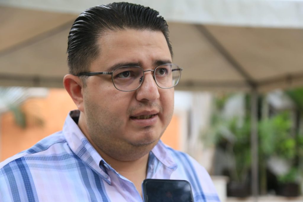 La XIV Administración del Gobierno de Los Cabos que encabeza Oscar Leggs Castro, entrega respuestas claras en un tiempo corto y eficiente a la ciudadanía que solicita&nbsp;información.