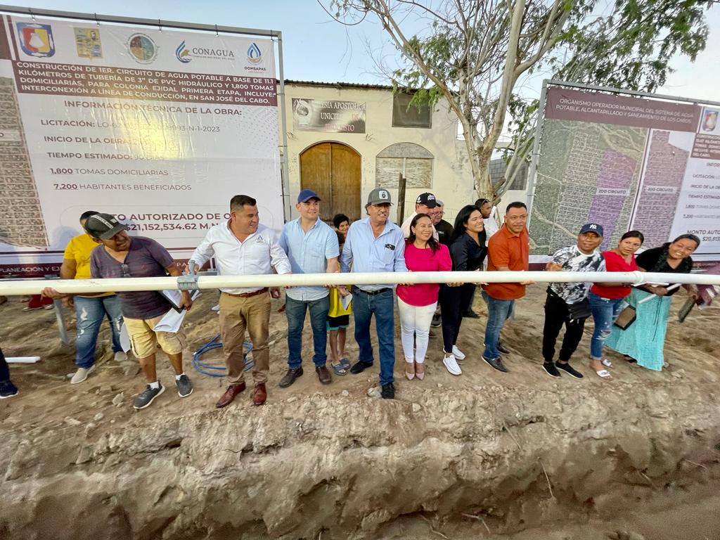 En este segundo año de Gobierno del alcalde Oscar Leggs Castro, se le hará justicia a 24 mil 300 personas de la colonia Ejidal, a través de tres obras que integran 25.64 kilómetros de red hidráulica&nbsp;nueva.