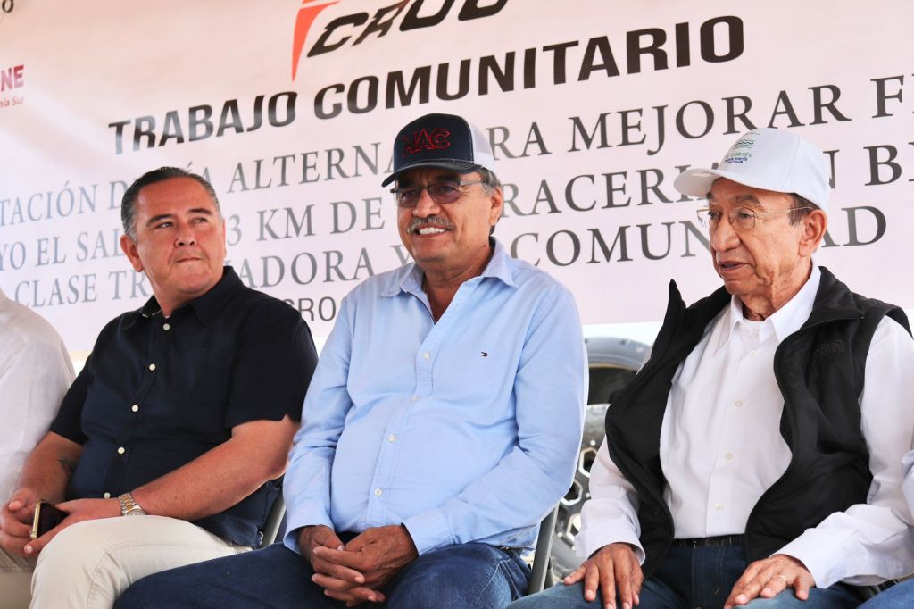 Con la habilitación de la vía alterna de 6.3 kilómetros de terracería, inauguraron la ruta para mejorar la circulación vehicular, misma que abarca desde el puente Chaparro a la colonia&nbsp;Gastélum.