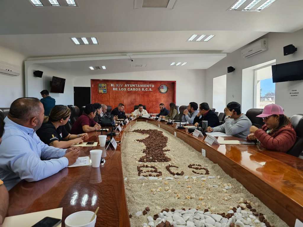 El secretario general del XIV Ayuntamiento, Ariel Castro Cárdenas, tuvo a bien presidir la Décima Sesión Extraordinaria de la Junta de Gobierno del Instituto del Deporte del Municipio de Los&nbsp;Cabos.