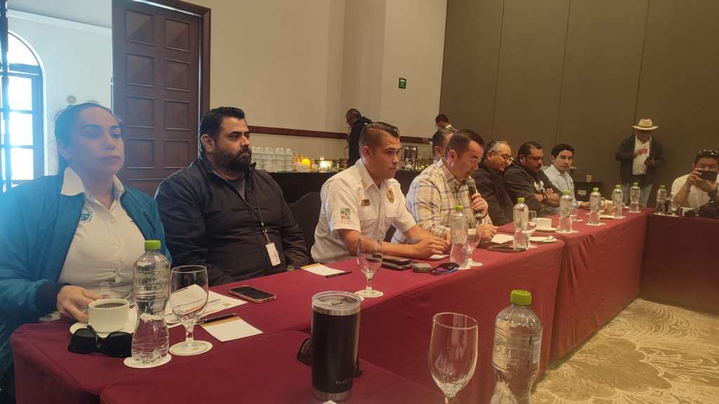 Instancias de los tres órdenes de Gobierno, sociedad civil organizada y vecinos colindantes a la Reserva Ecológica Estatal Estero San José del Cabo (REEESJC),  desarrolló el taller: “Socialización del Subprograma de Manejo del&nbsp;Fuego”.