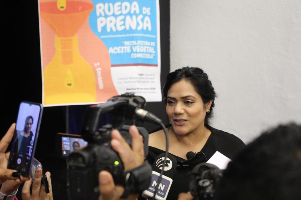 La directora de Cultura del Agua Los Cabos, dio a conocer el lanzamiento de la nueva campaña de «Recolección de Aceite Vegetal&nbsp;Comestible»