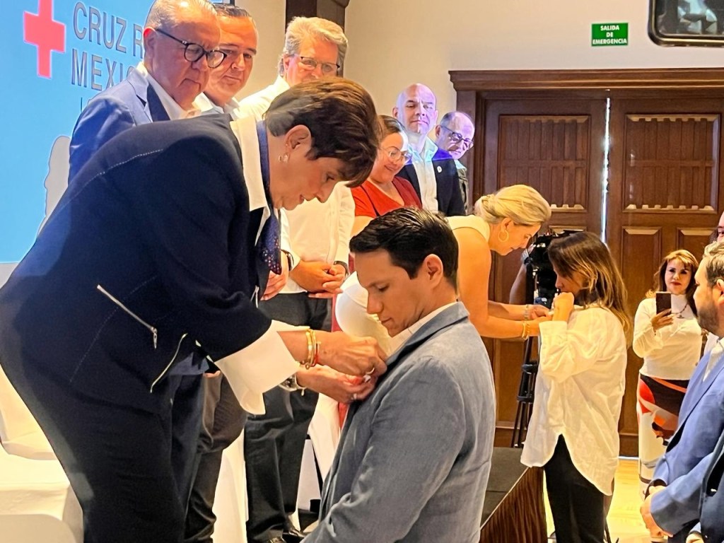En el municipio de Los Cabos, la Cruz Roja Mexicana realizó la ceremonia de la toma de protesta del nuevo Consejo Local del periodo 2024-2024 y del nuevo&nbsp;presidente.