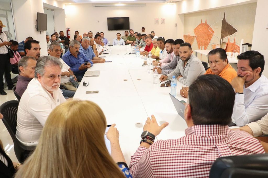 ESTABLECEN MESAS TÉCNICAS AUTORIDADES DE LOS TRES ÓRDENES Y TRANSPORTISTAS DE LOS&nbsp;CABOS