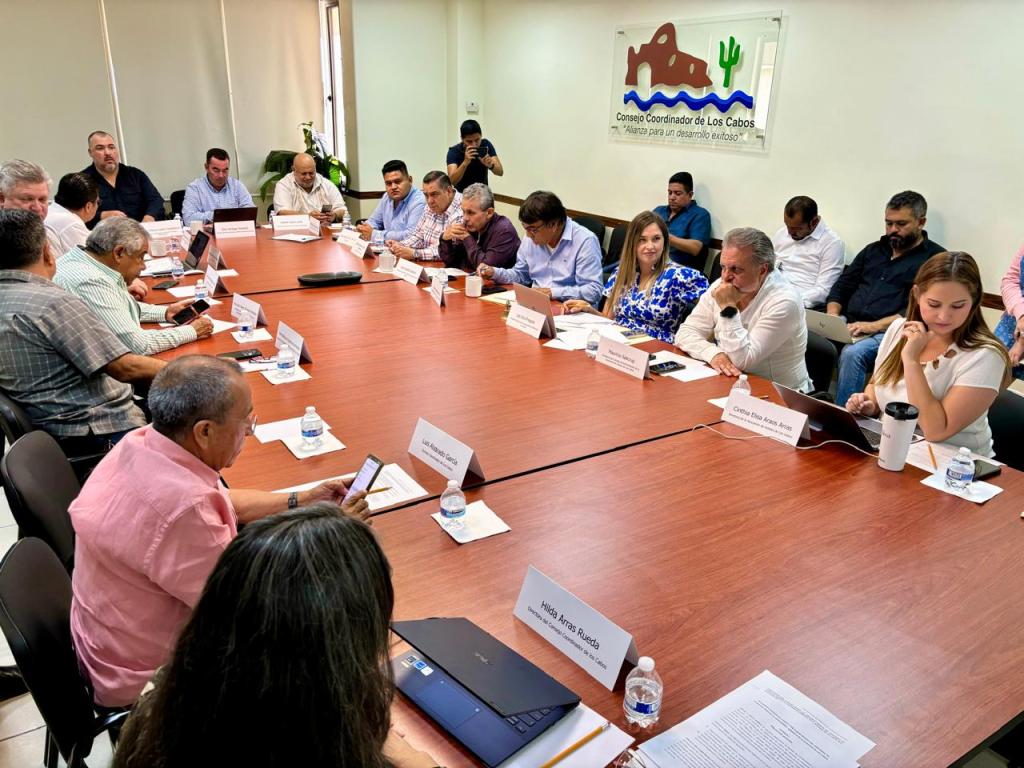 El presidente municipal de Los Cabos Oscar Leggs Castro encabezó la séptima reunión del Subcomité Técnico del Fideicomiso de Cobro del Derecho al Saneamiento&nbsp;Ambiental.