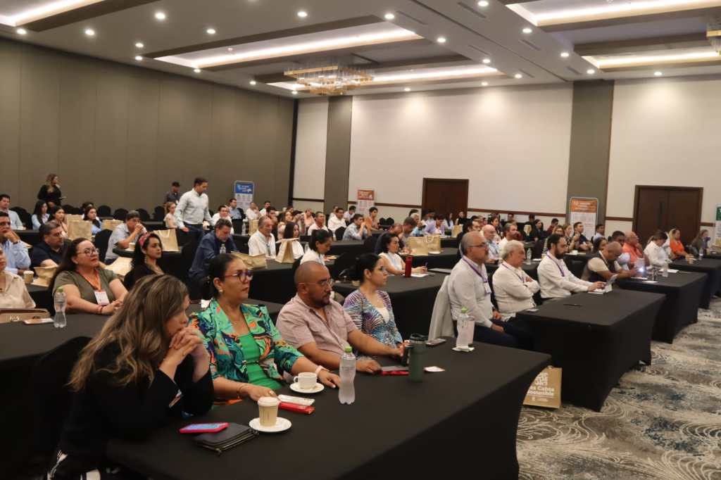 Autoridades del Gobierno Municipal inauguraron el 3er congreso Los Cabos&nbsp;Sostenible.