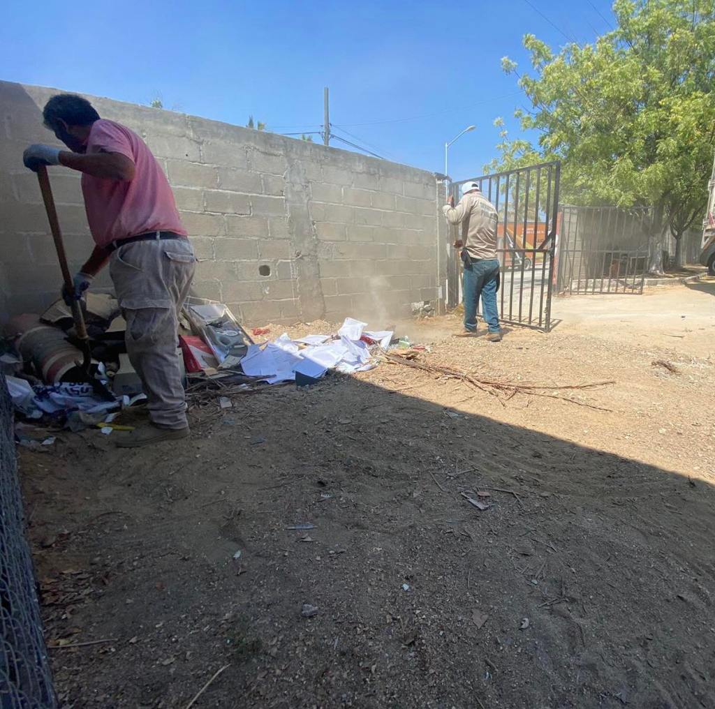La Dirección General de Servicios Públicos,  continúa trabajando en el retiro de basura en las escuelas, centros de salud y hospitales del municipio de Los&nbsp;Cabos.