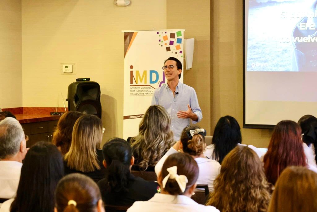 El Gobierno de Los Cabos impartió una plática denominada “Rompiendo Paradigmas sobre la Inclusión”&nbsp;.