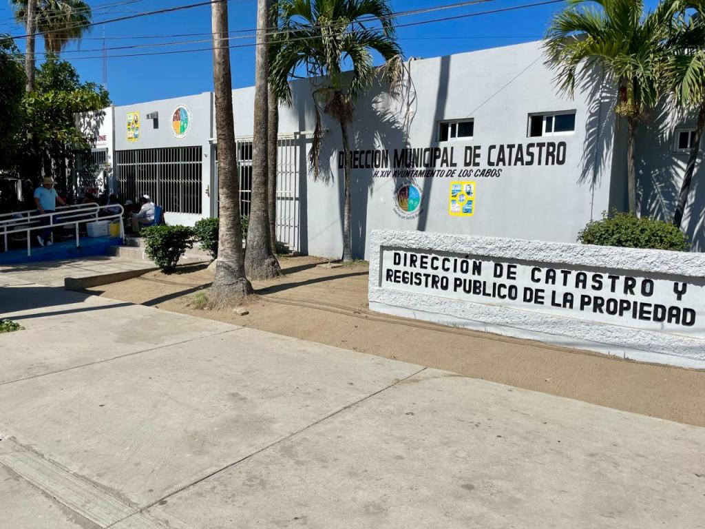 El Gobierno de Los Cabos informa que las oficinas aledañas de Catastro Municipal continúan laborando con normalidad en el horario establecido de 08:00 de la mañana a 03:00 de la&nbsp;tarde.