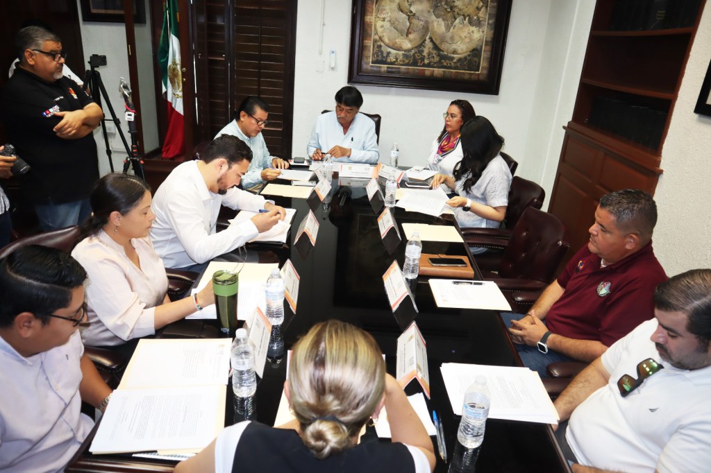 Fueron aprobados en la tercera reunión ordinaria de la Junta de Gobierno del SMDIF Los Cabos, los temas respecto a la nómina y el Reglamento Interior del Organismo Descentralizado.
