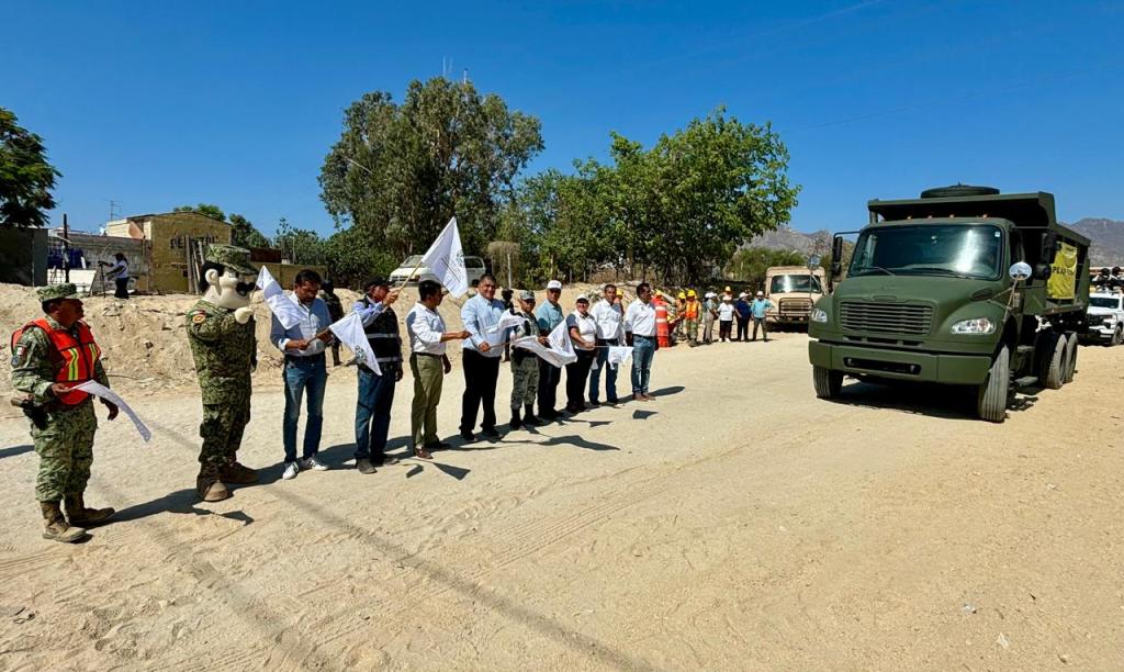 Encabezados por la Subsecretaría de Protección Civil, se efectuo el banderazo de inicio a las acciones del Programa de Limpieza y Desazolve de Arroyos&nbsp;2024.