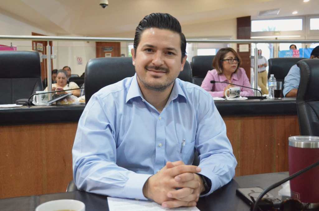 Electrificación, Pavimentación y Agua, temas con los que continuará trabajando Eduardo Van Wormer&nbsp;Castro