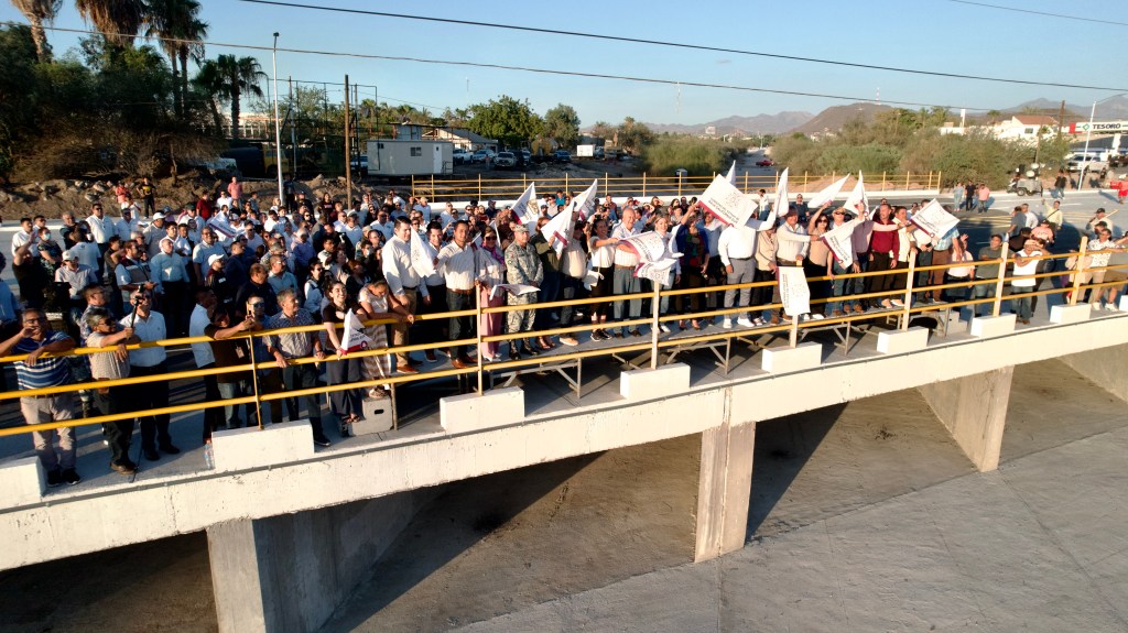 ENTREGA DEL NUEVO PUENTE EN BULEVAR LUIS DONALDO COLOSIO; UN COMPROMISO CON LA MOVILIDAD Y SEGURIDAD EN LA PAZ:&nbsp;VMCC.