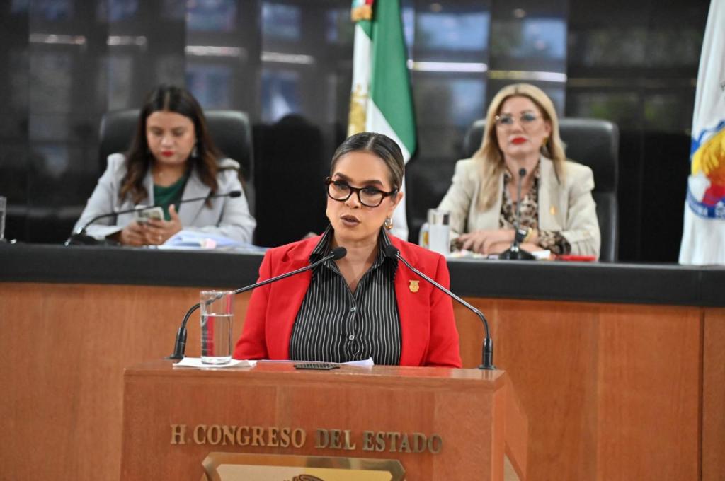 “La fracción parlamentaria del PT, tendrá el compromiso de luchar por una transformación integral de la sociedad”: diputada Gabriela Montoya&nbsp;Terrazas