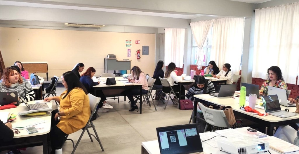 FINALIZA CARAVANA ACADÉMICA, PARTICIPAN MÁS DE 2 MIL 600 DOCENTES DE&nbsp;BCS.