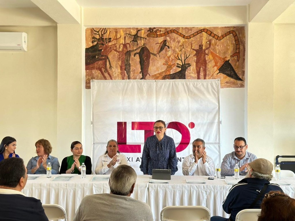 Alcaldesa Ochoa Amador Reconoce la Lealtad de Jubilados y Pensionados en emotiva&nbsp;ceremonia